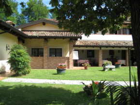 Гостиница Agriturismo Casa Shangri-La  Сан Джованни Аль Натизоне